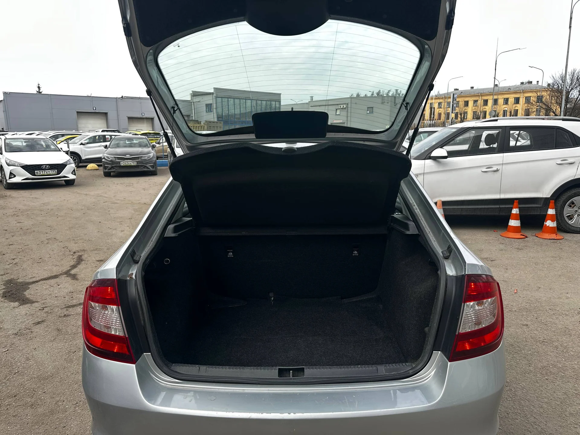 Skoda rapid в аренду Санкт-Петербург - миниатюра 7
