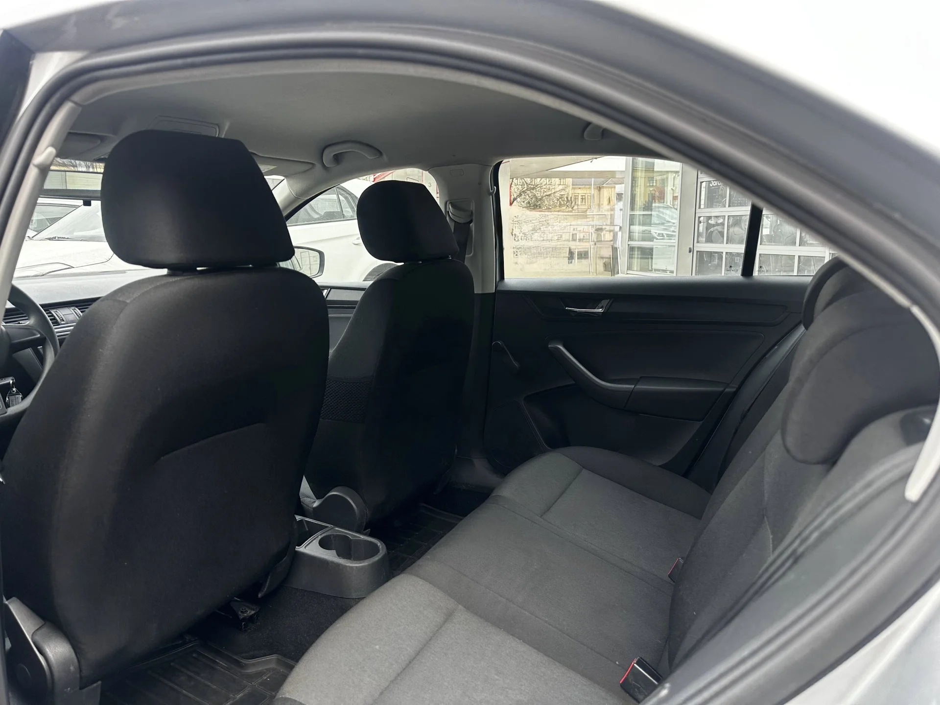 Skoda rapid в аренду Санкт-Петербург - миниатюра 12