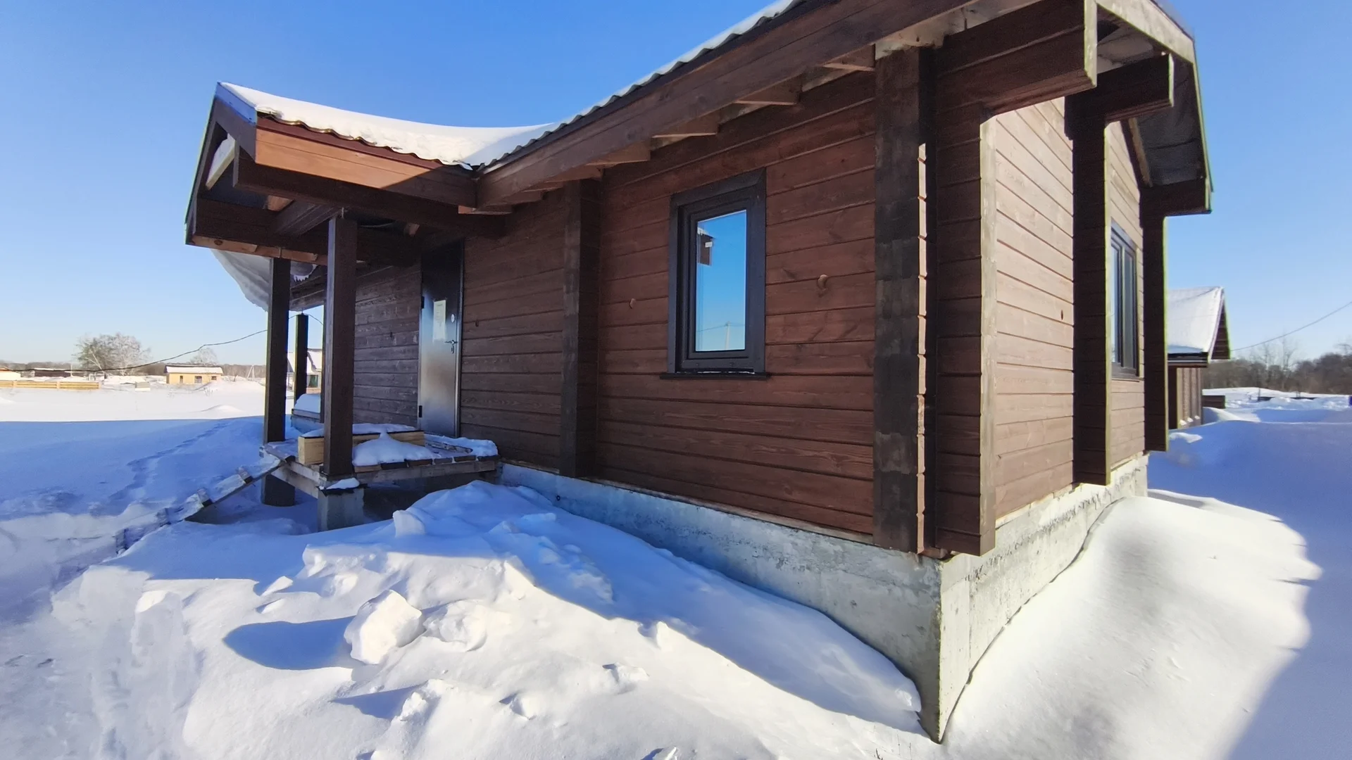 ГОТОВЫЙ ДОМ ИЗ КЛЕЕНОГО БРУСА 88м2 В КП СЕМЕЙНЫЙ - миниатюра 3