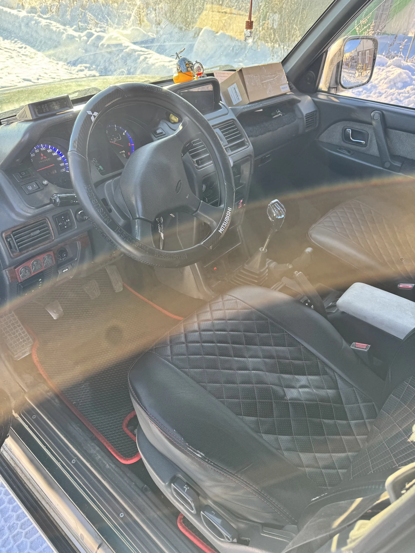 Mitsubishi pajero - миниатюра 9