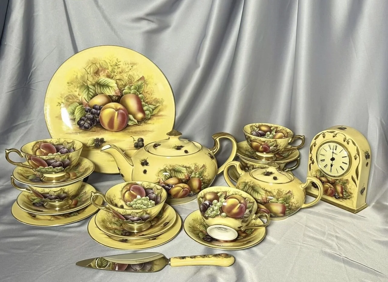 Чайный сервиз фарфор Aynsley Orchard Gold - изображение 1
