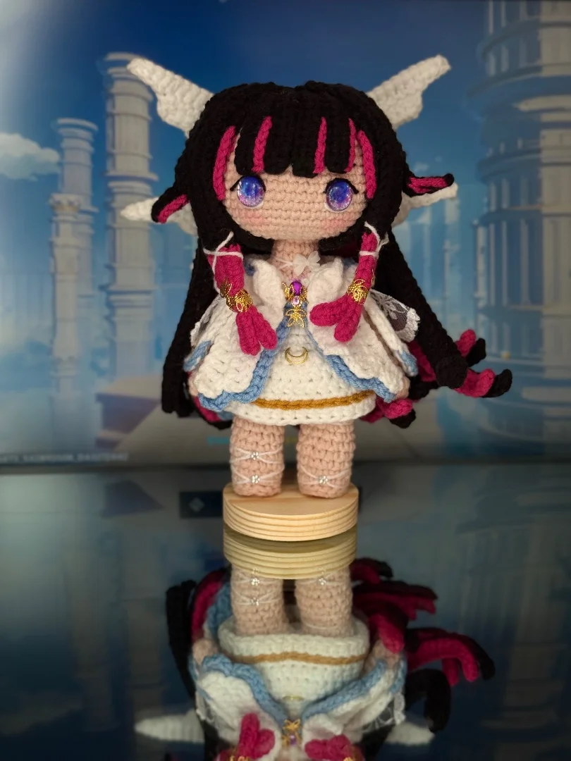 Вязаная игрушка Коломбина Геншин Импакт - миниатюра 2