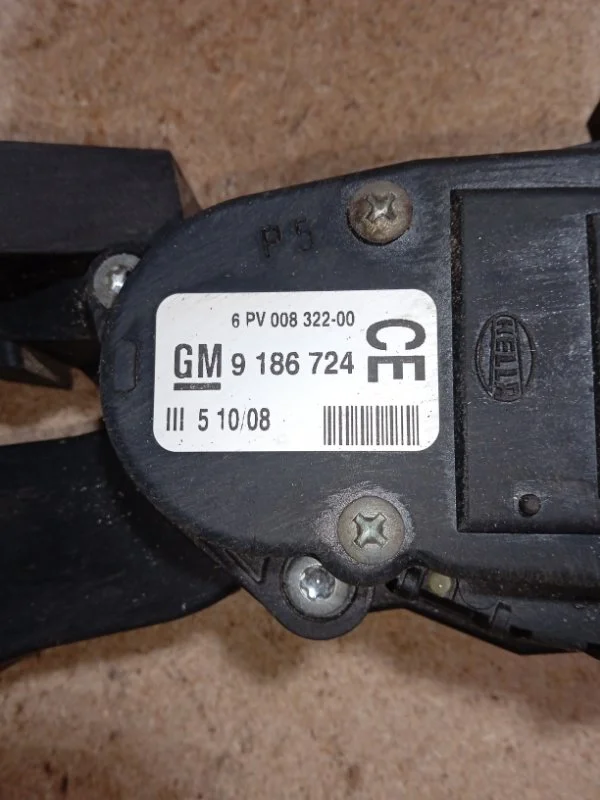 Педаль газа Opel вектра СЕДАН 1.8 Z18XER 2008 - миниатюра 3