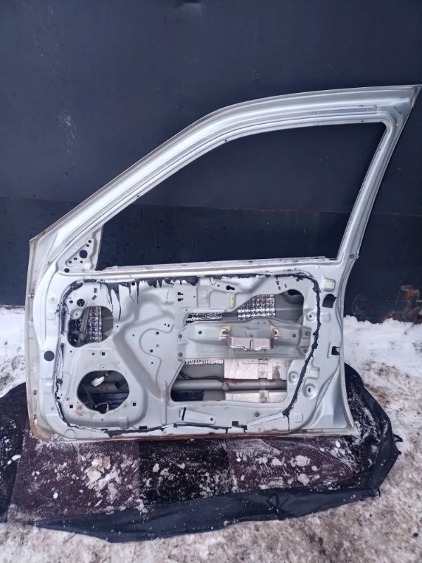 Дверь боковая передняя правая Nissan альмера N15 - миниатюра 3
