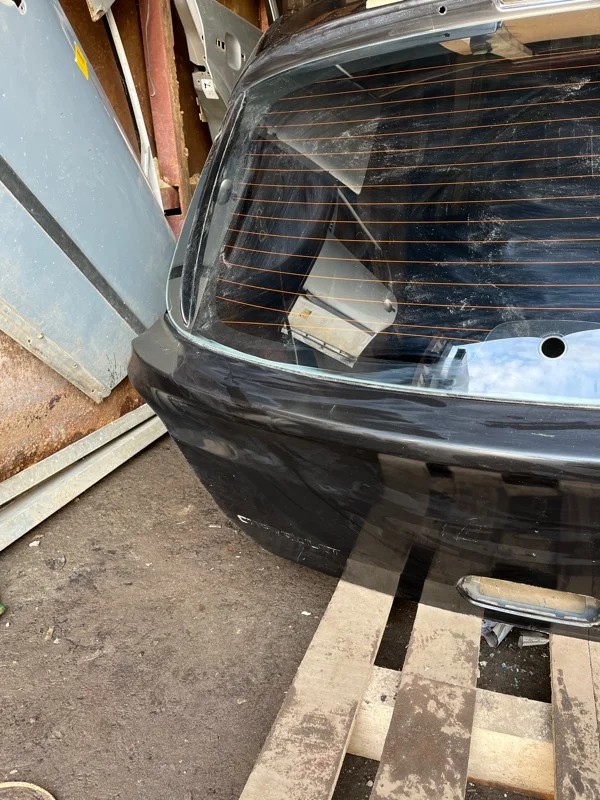 Крышка багажника Chevrolet круз ХЕТЧБЕК 1.6 F16D3 - миниатюра 3