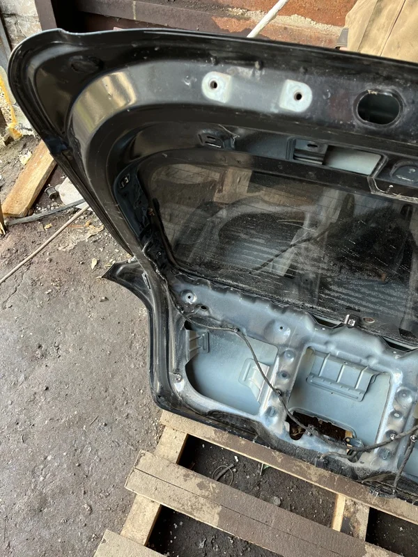 Крышка багажника Chevrolet круз ХЕТЧБЕК 1.6 F16D3 - миниатюра 7