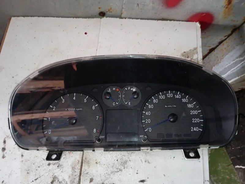 Панель приборов Hyundai соната 5 СЕДАН 2.0 2006 - изображение 1