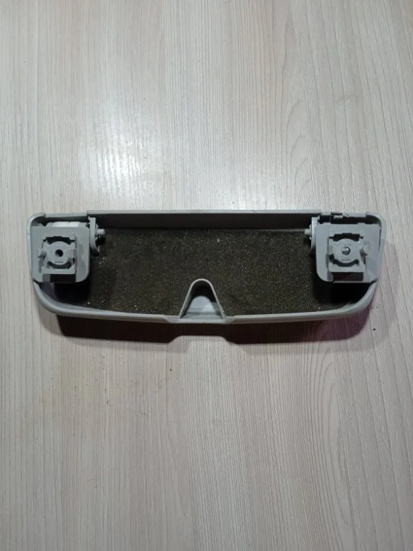 Бардачок под очки Ford Фьюжн ХЕТЧБЕК 1.6 FYJA 2007 - миниатюра 2