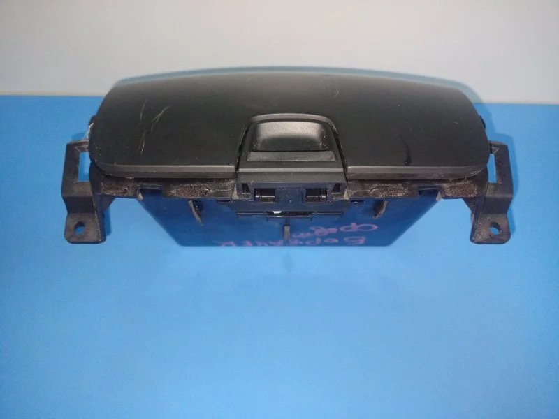 Бардачок Chevrolet круз ХЕТЧБЕК 1.6 F16D3 2014 - миниатюра 2