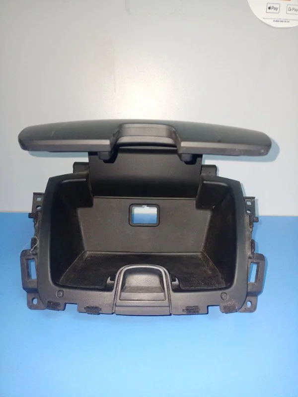 Бардачок Chevrolet круз ХЕТЧБЕК 1.6 F16D3 2014 - миниатюра 4
