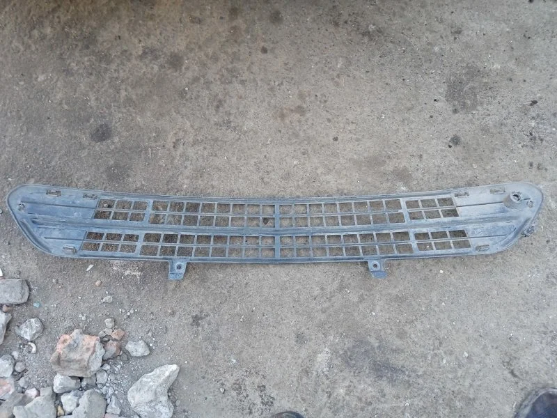 Решетка в бампер Chevrolet круз ХЕТЧБЕК 1.6 F16D3 - миниатюра 2