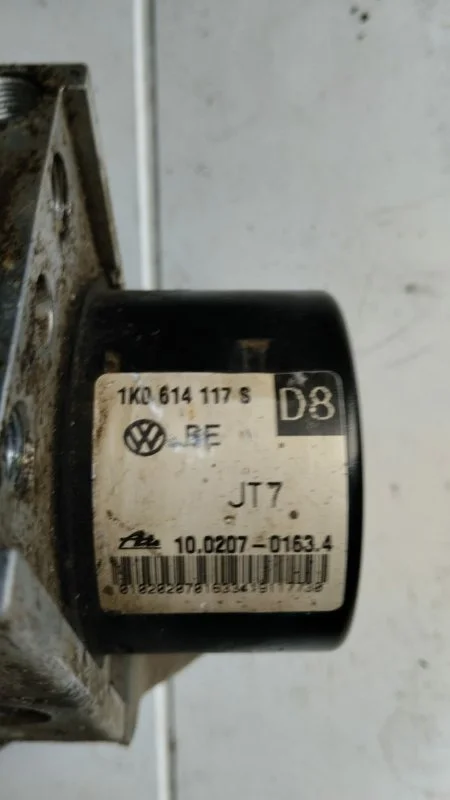 Блок ABS SKODA октавиа а5 СЕДАН 1.6 BSE 2010 - изображение 1