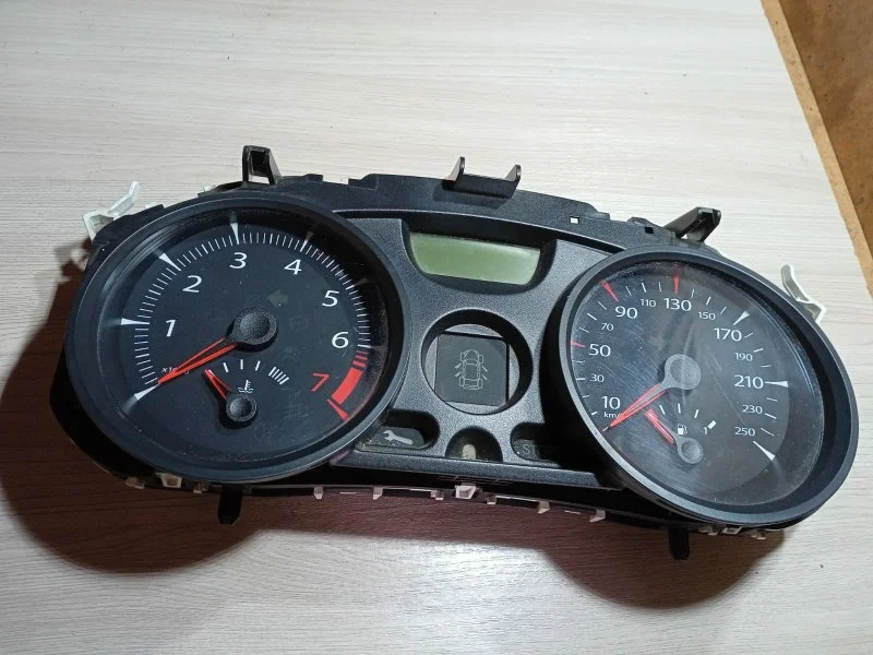 Панель приборов RENAULT меган 2 СЕДАН 1.6 K4MD812 - изображение 1
