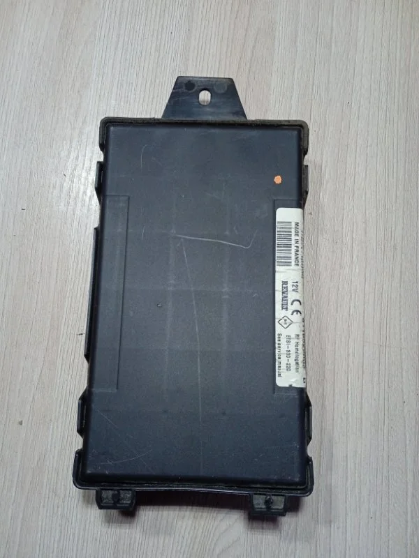 Блок комфорта RENAULT симбол СЕДАН 1.4 4JA712 2002 - миниатюра 2