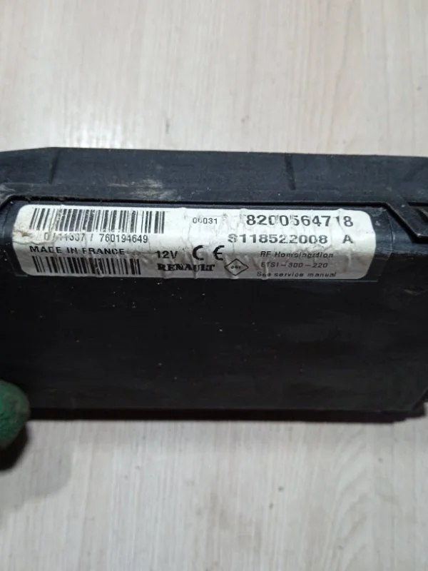 Блок комфорта RENAULT логан СЕДАН 1.4 K7JA710 2006 - миниатюра 2