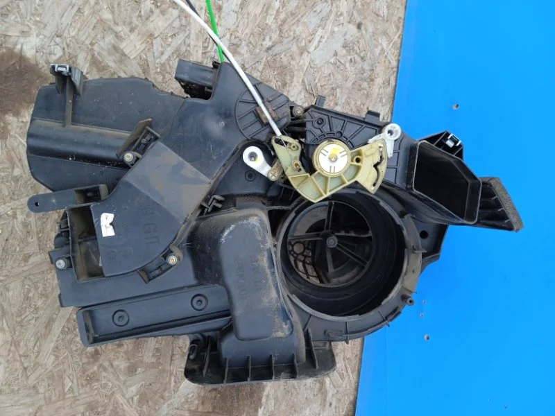 Корпус печки RENAULT логан СЕДАН 1.4 K7JA710 2006 - миниатюра 6