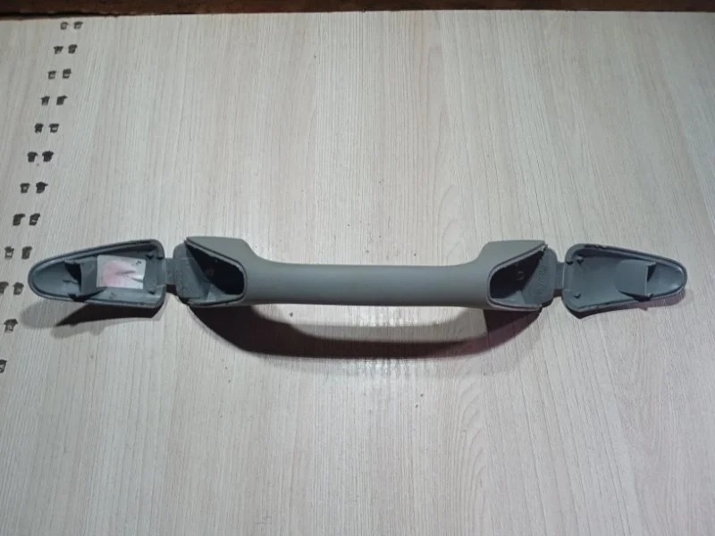 Ручка потолка RENAULT логан СЕДАН 1.4 K7JA710 2006 - миниатюра 2