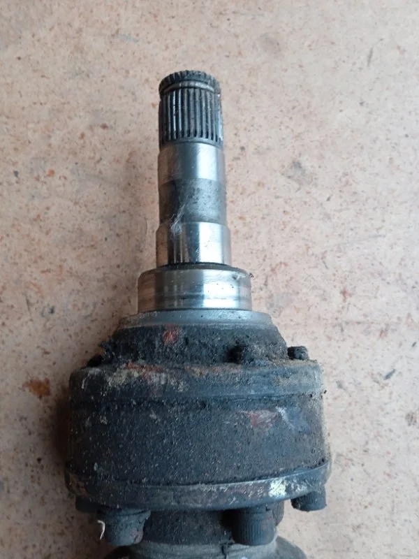 Привод правый Audi 80 СЕДАН 1.8 JN354745 1990 - миниатюра 5