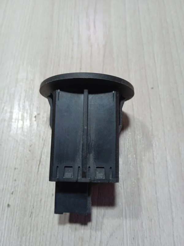 Замок борта Chevrolet круз ХЕТЧБЕК 1.6 F16D3 2014 - миниатюра 4