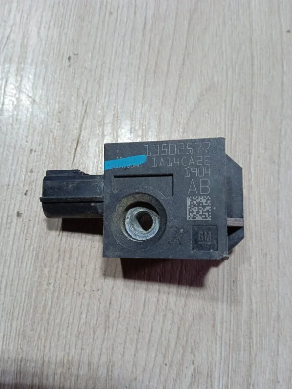 Датчик airbag Chevrolet круз ХЕТЧБЕК 1.6 F16D3 - миниатюра 2
