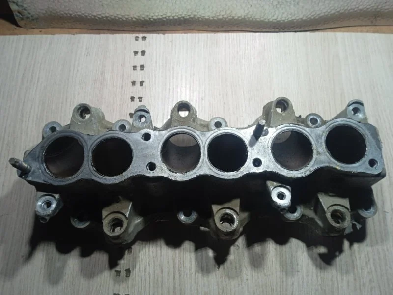Коллектор впускной Nissan теана СЕДАН VQ 2.3 2007 - изображение 1