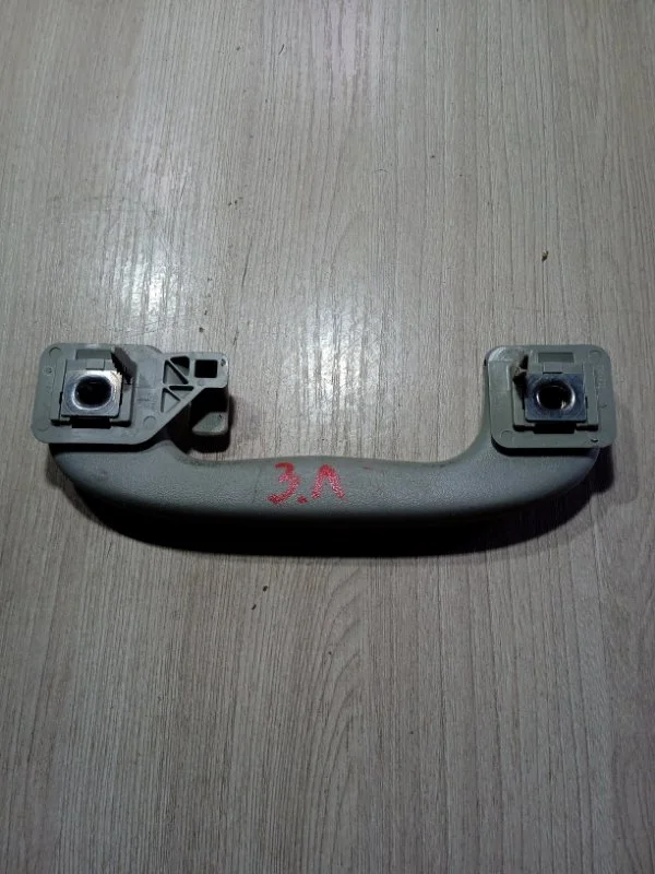 Ручка потолка Chevrolet круз ХЕТЧБЕК 1.6 F16D3