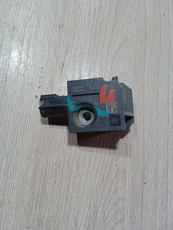 Датчик airbag Chevrolet круз ХЕТЧБЕК 1.6 F16D3 - изображение 1
