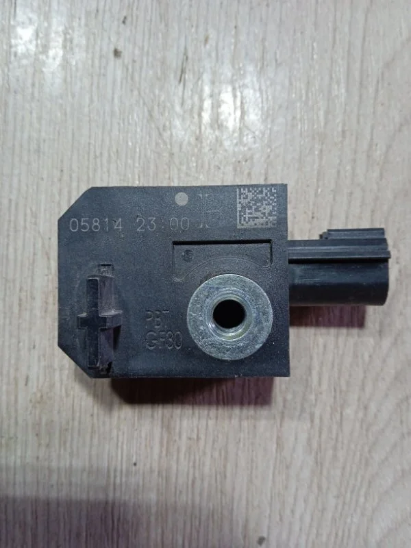 Датчик airbag Chevrolet круз ХЕТЧБЕК 1.6 F16D3 - миниатюра 3