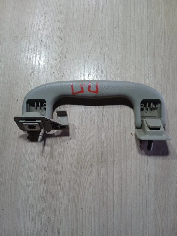 Ручка потолка Chevrolet круз ХЕТЧБЕК 1.6 F16D3