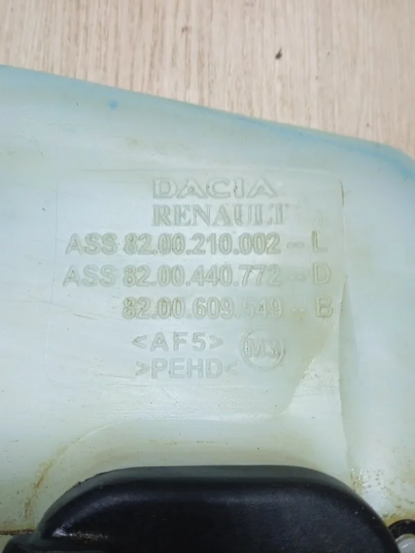 Бачок стеклоомывателя RENAULT логан СЕДАН 1.4 - миниатюра 3