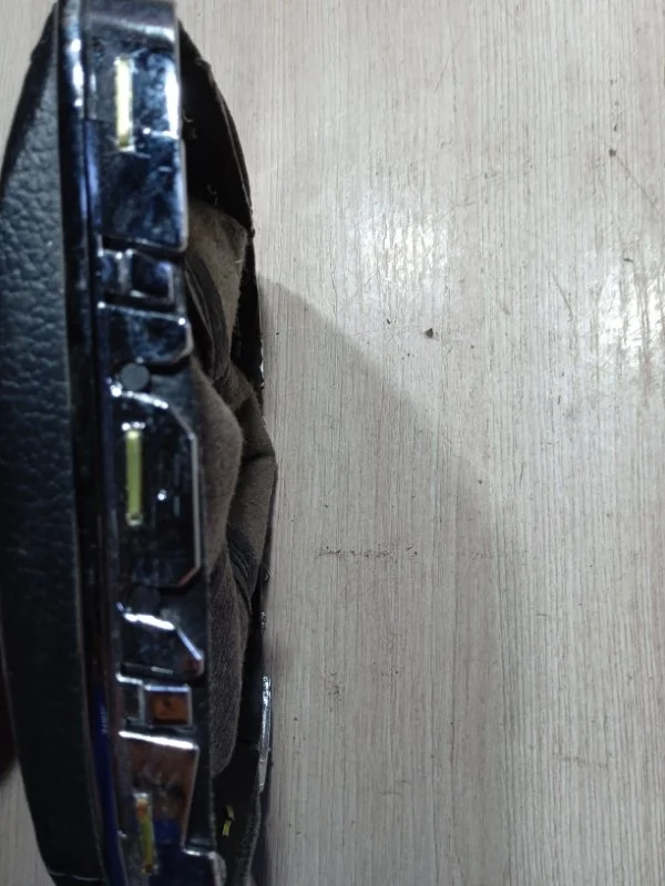 Кожух ручки КПП Chevrolet круз ХЕТЧБЕК 1.6 F16D3 - миниатюра 6