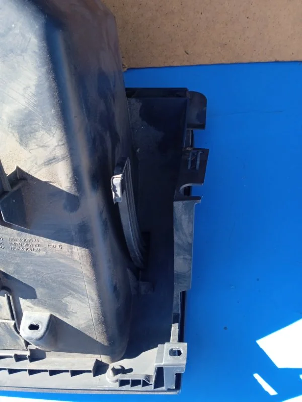 Бардачок RENAULT меган 2 СЕДАН 1.6 K4MD812 2006 - миниатюра 10