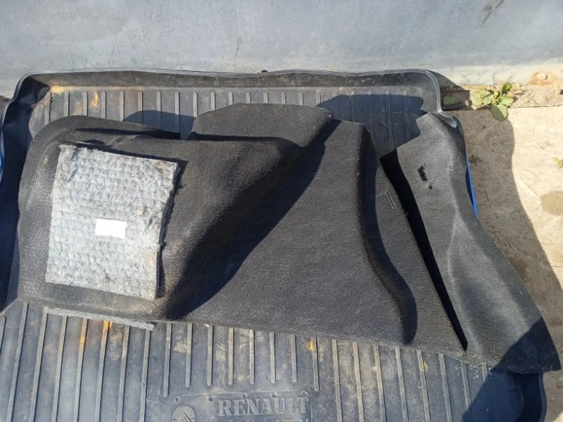 Обшивка багажника правая RENAULT меган 2 СЕДАН 1.6 - миниатюра 2