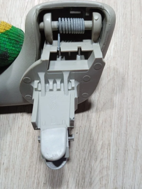 Ручка потолка RENAULT меган 2 СЕДАН 1.6 K4MD812 - миниатюра 5