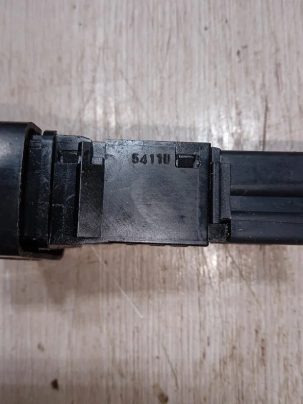 Кнопка аварийной сигнализации Nissan альмера N16 - миниатюра 6