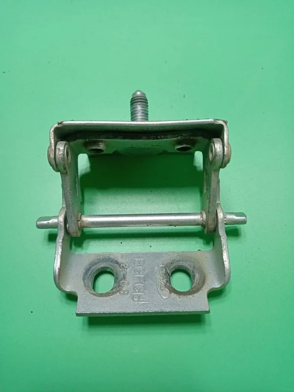 Петля крышки багажника Ford Фьюжн ХЕТЧБЕК 1.4 FXJA
