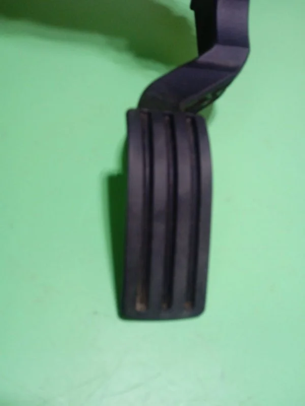 Педаль газа Ford Фьюжн ХЕТЧБЕК 1.4 FXJA 2008 - миниатюра 2