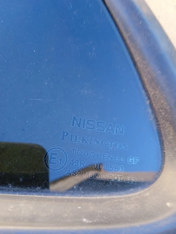 Форточка двери задняя левая Nissan альмера N16 - миниатюра 3