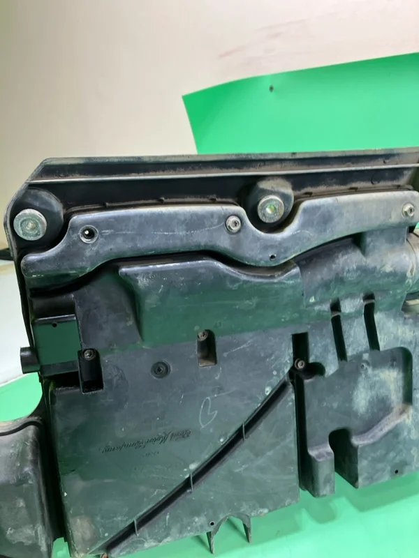 Корпус воздушного фильтра Ford Фьюжн ХЕТЧБЕК 1.4 - миниатюра 7