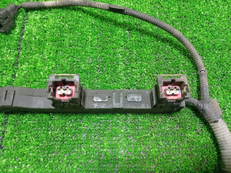 Проводка форсунок Ford Фьюжн ХЕТЧБЕК 1.4 FXJA 2008 - миниатюра 4
