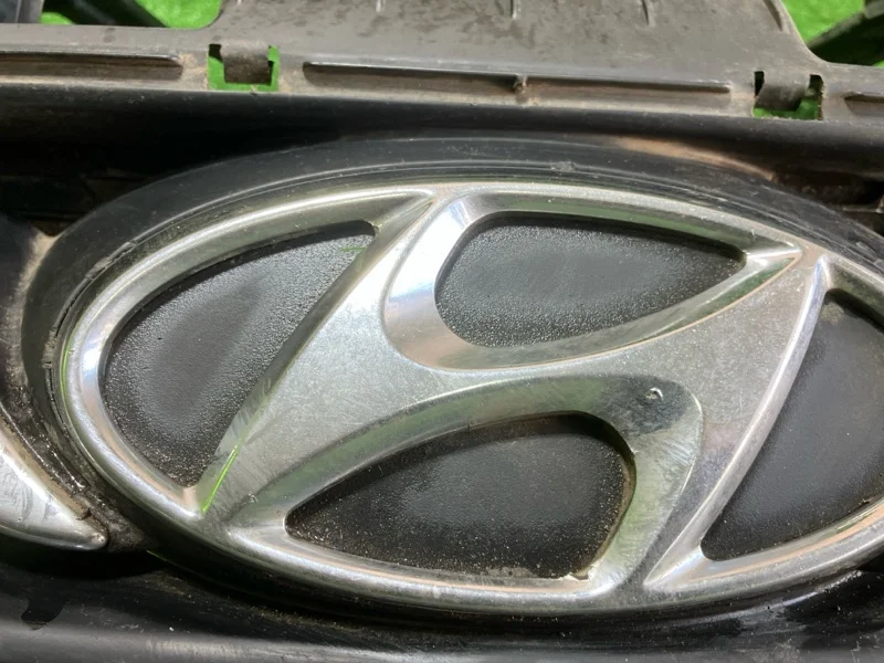 Решетка радиатора Hyundai солярис СЕДАН 1.6 G4FC - миниатюра 2