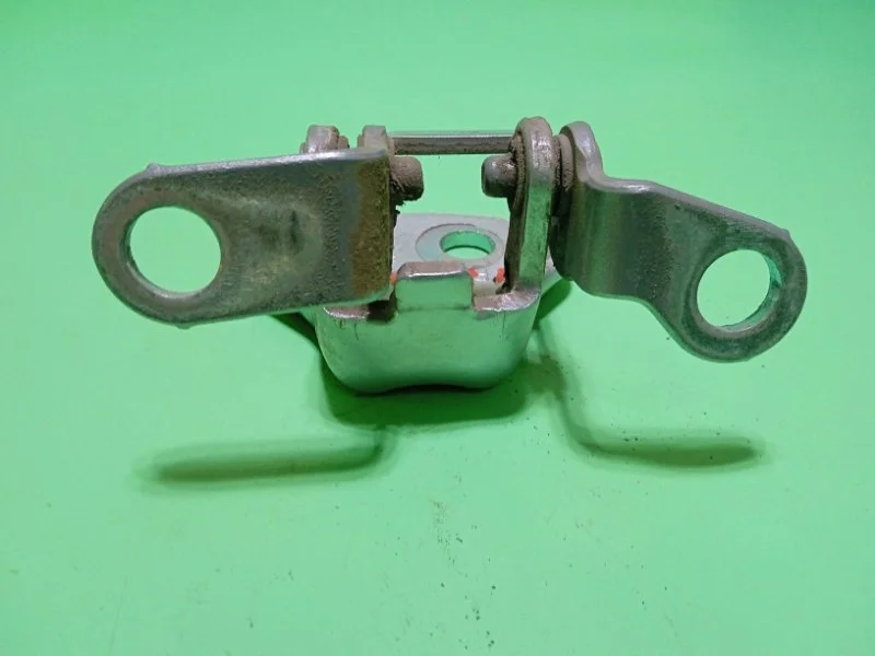 Петля двери задняя левая Ford Фьюжн ХЕТЧБЕК 1.4 - миниатюра 3