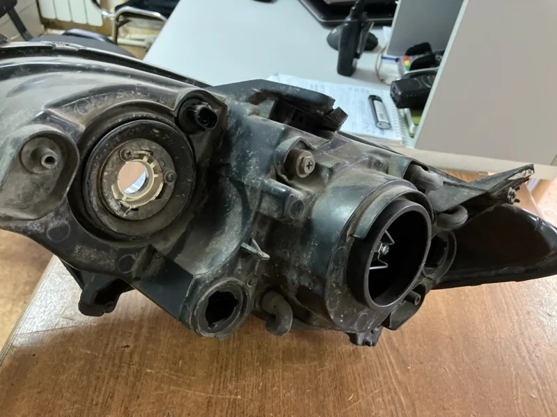 Фара передняя правая MAZDA 3 ХЕТЧБЕК 1.6 2007 - миниатюра 5