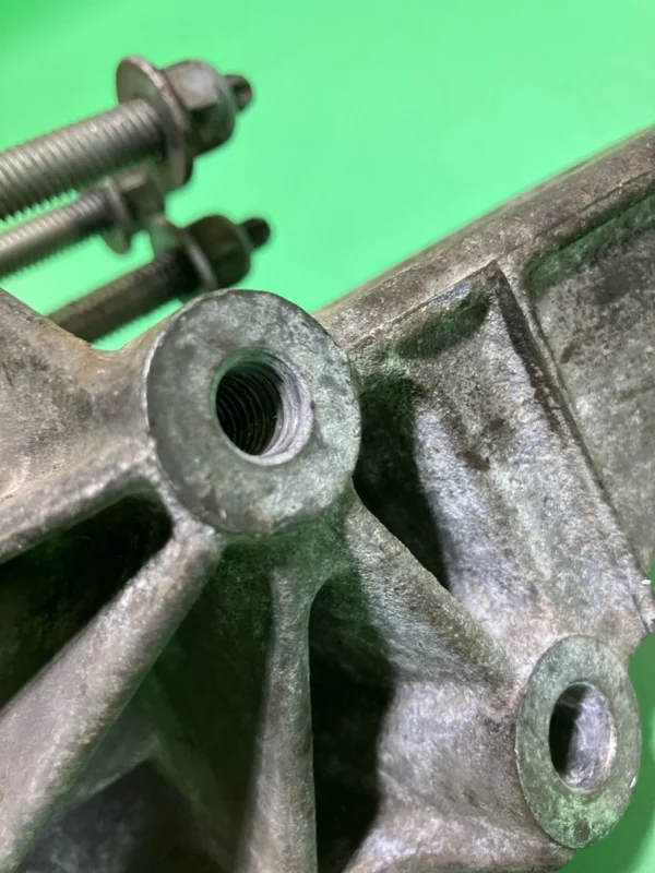 Кронштейн подушки двигателя Ford Фьюжн ХЕТЧБЕК 1.4 - миниатюра 6