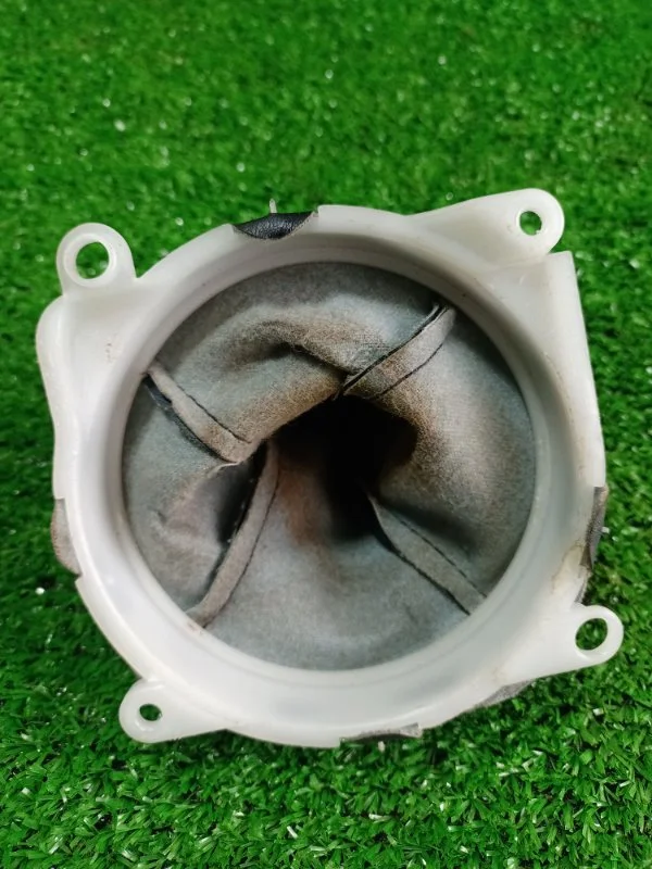 Кожух ручки КПП Mitsubishi Лансер 9 СЕДАН 1.3 4G13 - миниатюра 4