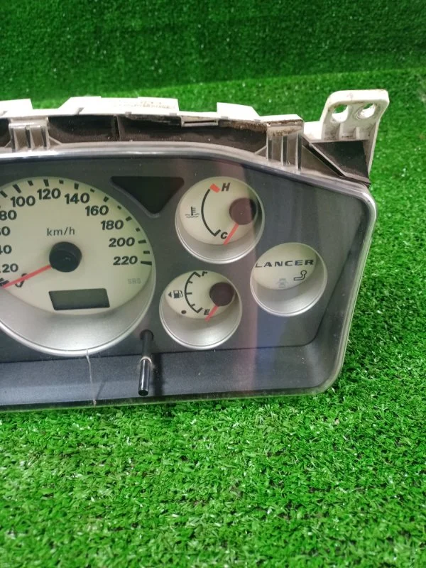 Панель приборов Mitsubishi Лансер 9 СЕДАН 1.3 4G13 - миниатюра 3