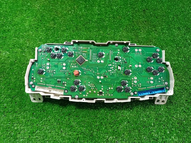 Панель приборов Mitsubishi Лансер 9 СЕДАН 1.3 4G13 - миниатюра 6