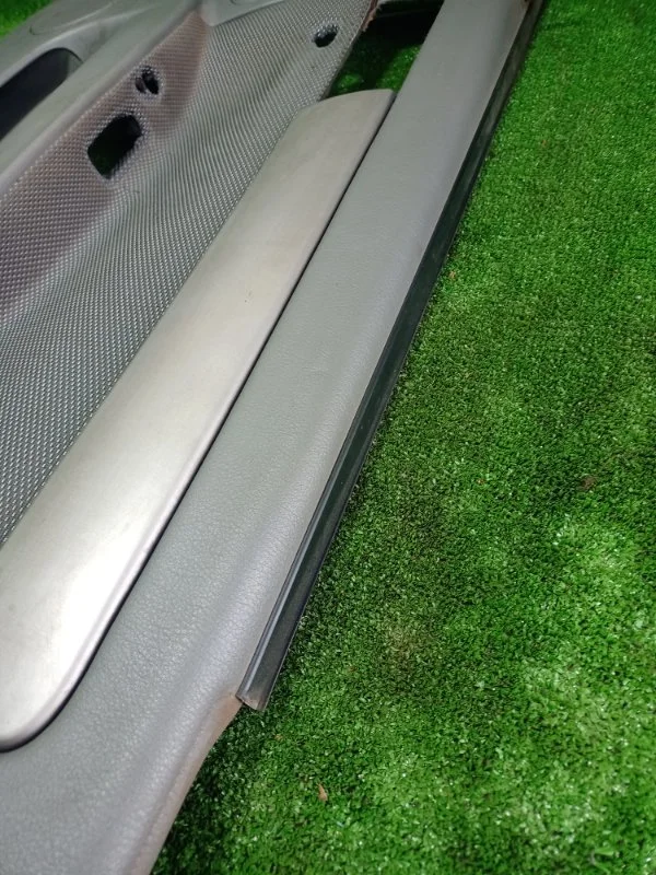Обшивка боковой двери задняя правая Chevrolet - миниатюра 9