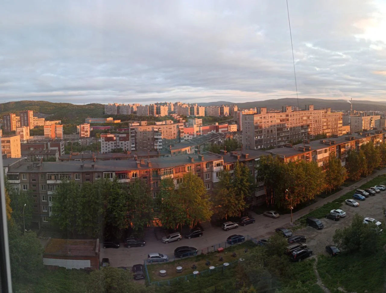 Уютная трех ком. квартира с красивы видом на город - миниатюра 16