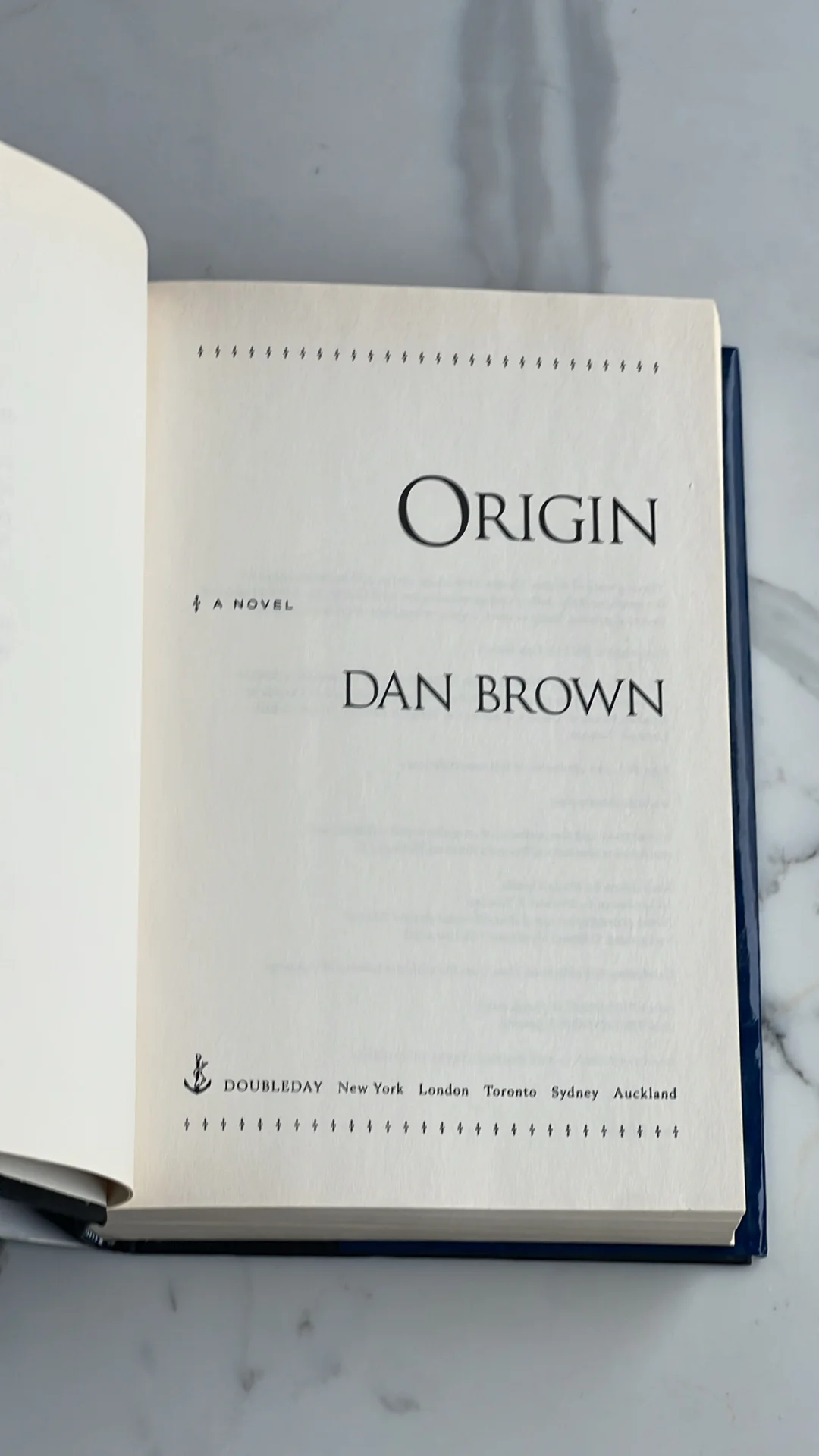 Дэн Браун "Происхождение" | Dan Brown "Origin" - миниатюра 2